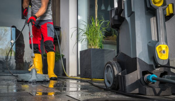 Commercial Pressure Cleaning in Sevierville